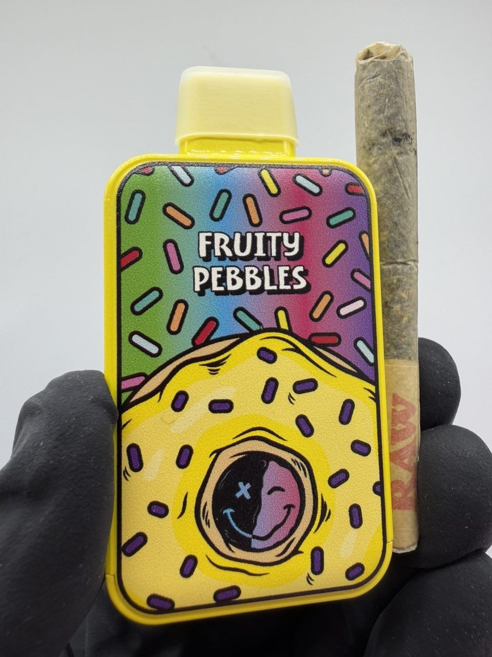 fryd donuts 2g disposable + hash hole fryd donuts 2g disposable + hash hole